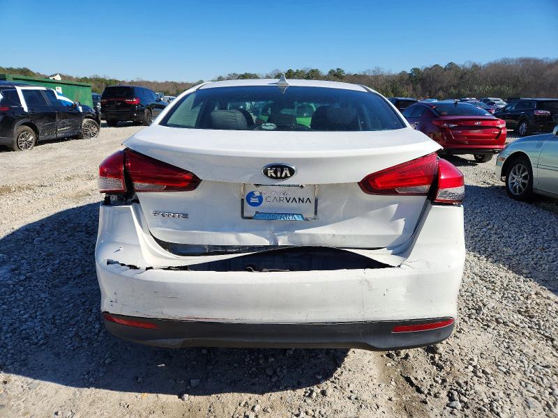 Zdjęcie 6 z aukcji – 2018 KIA FORTE LX z VIN 3KPFK4A78JE239862