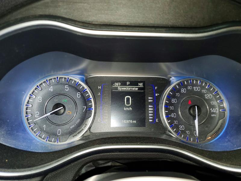 Photo 9 from auction – 2015 CHRYSLER 200 LIMITE with VIN 1C3CCCAB4FN504623
