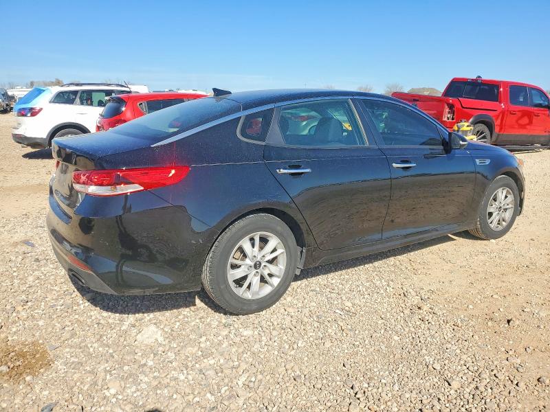 Photo 3 from auction – 2016 KIA OPTIMA with VIN 5XXGT4L31GG067086