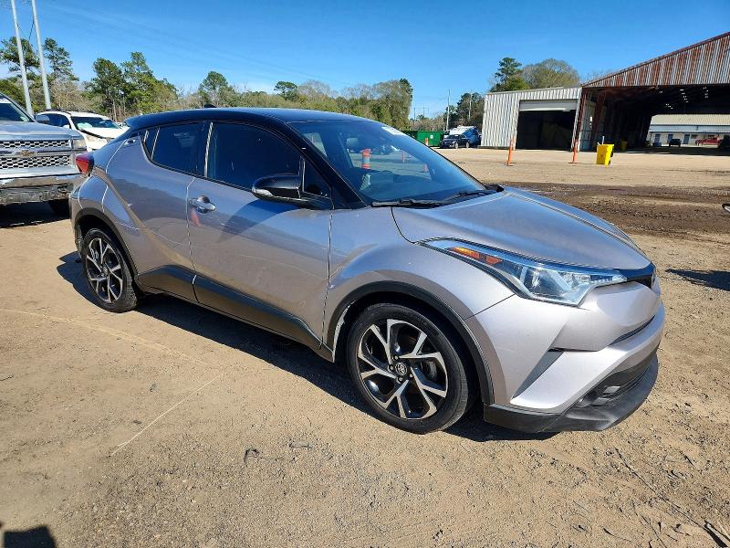 Photo 4 from auction – 2019 TOYOTA C-HR XLE with VIN NMTKHMBX2KR085697