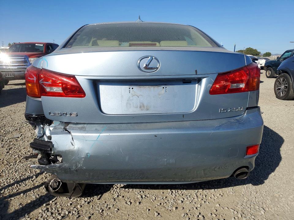 Photo 6 from auction – 2008 LEXUS IS with VIN JTHBK262582062404