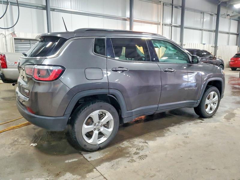 Photo 3 from auction – 2018 JEEP COMPASS LA with VIN 3C4NJCBB7JT268051