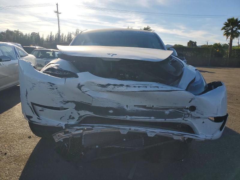 Foto 5 de la subasta – 2023 TESLA MODEL Y con VIN 7SAYGAEE8PF700081