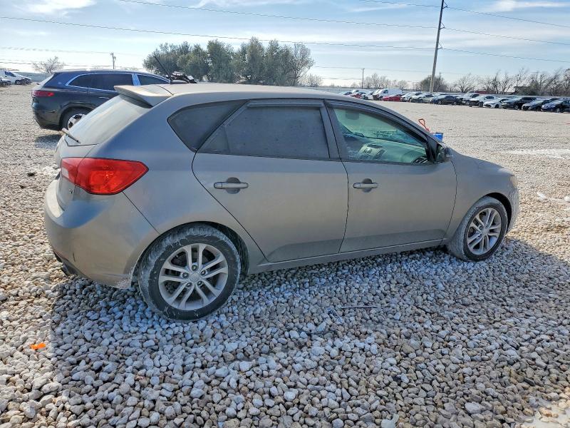 Photo 3 from auction – 2011 KIA FORTE EX with VIN KNAFU5A26B5399625