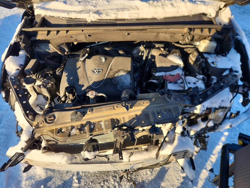 Photo 12 from auction – 2018 TOYOTA HIGHLANDER with VIN 5TDJZRFH5JS559232