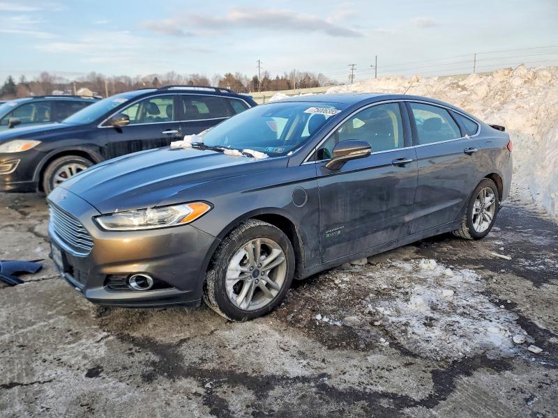 FORD FUSION 2016 with VIN 3FA6P0SU5GR255538 - Photo from auction