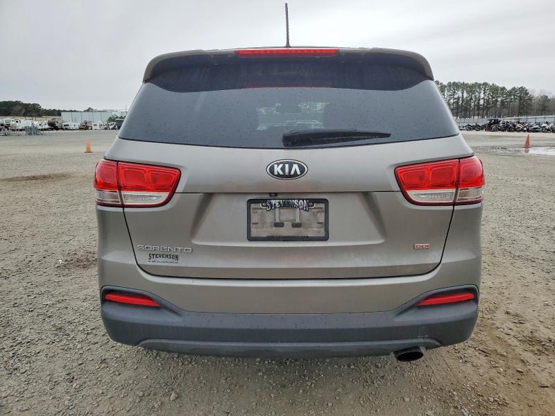 Photo 6 from auction – 2017 KIA SORENTO LX with VIN 5XYPG4A37HG262565
