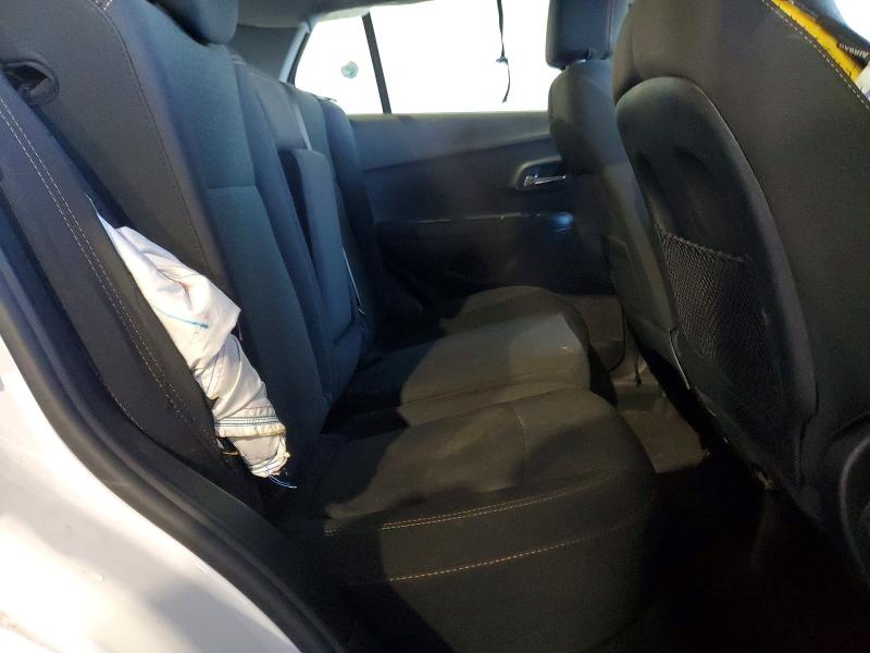 Photo 11 from auction – 2018 CHEVROLET TRAX LS with VIN 3GNCJKSB9JL372369