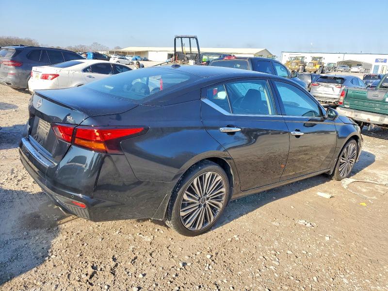 Photo 3 from auction – 2023 NISSAN ALTIMA with VIN 1N4BL4EVXPN416698