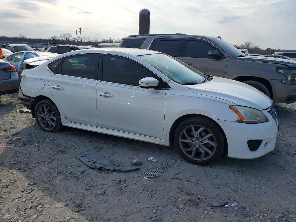 Photo 4 from auction – 2015 NISSAN SENTRA with VIN 3N1AB7AP4FY262835