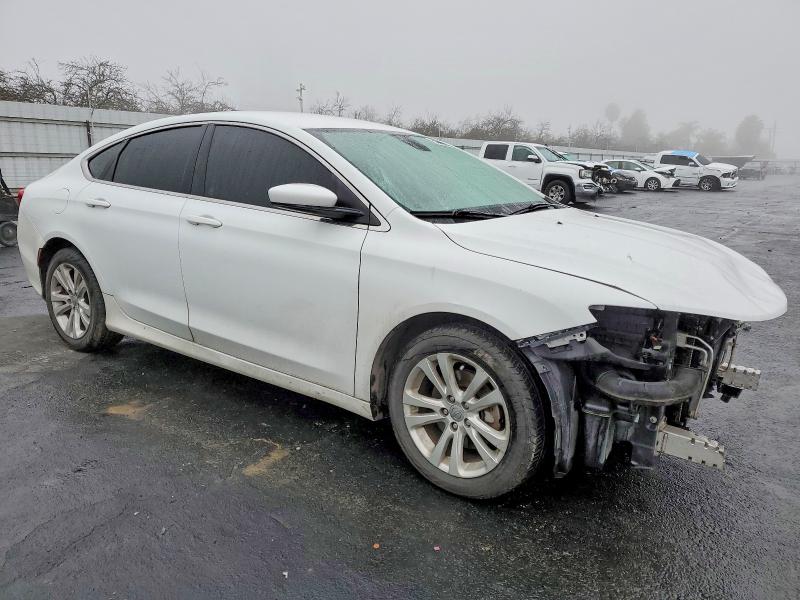 Photo 4 from auction – 2016 CHRYSLER 200 with VIN 1C3CCCAB2GN158914