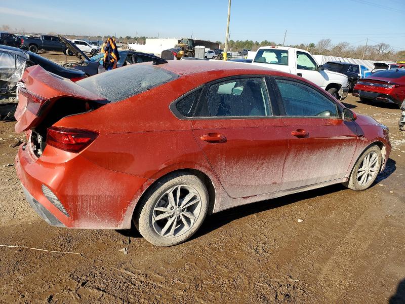 Photo 3 from auction – 2023 KIA FORTE with VIN 3KPF24AD8PE527136