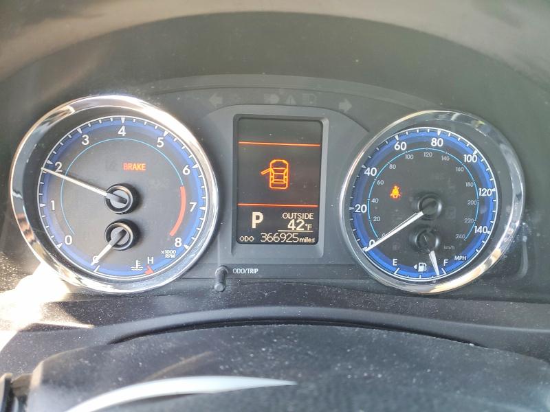 Фото 9 с аукциона – 2018 TOYOTA COROLLA с VIN 5YFBURHE0JP770210