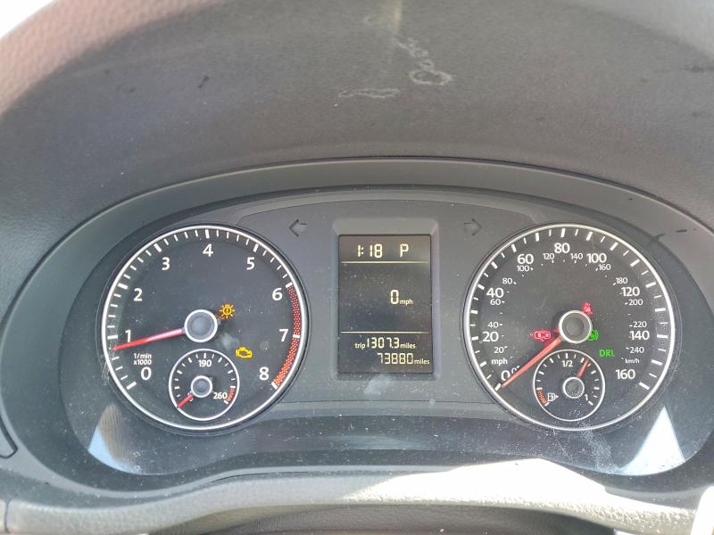 Photo 9 from auction – 2015 VOLKSWAGEN PASSAT with VIN 1VWAT7A30FC094138