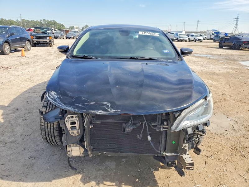 Photo 5 from auction – 2015 CHRYSLER 200 with VIN 1C3CCCAB5FN737782