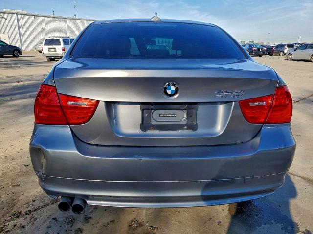 Photo 6 from auction – 2010 BMW 328 I with VIN WBAPH7G51ANM48427