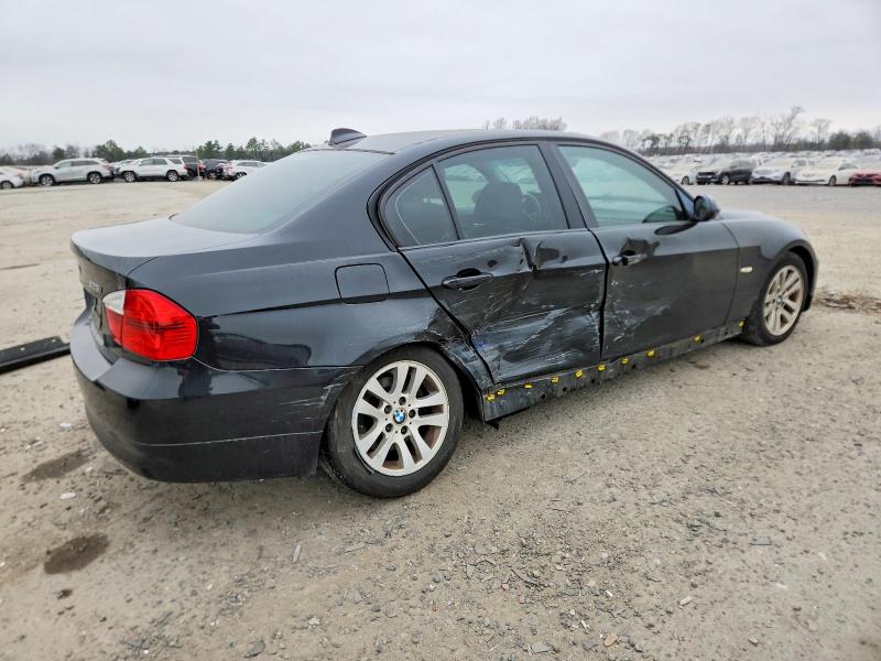 Photo 3 from auction – 2006 BMW 325 I with VIN WBAVB13566KR65713
