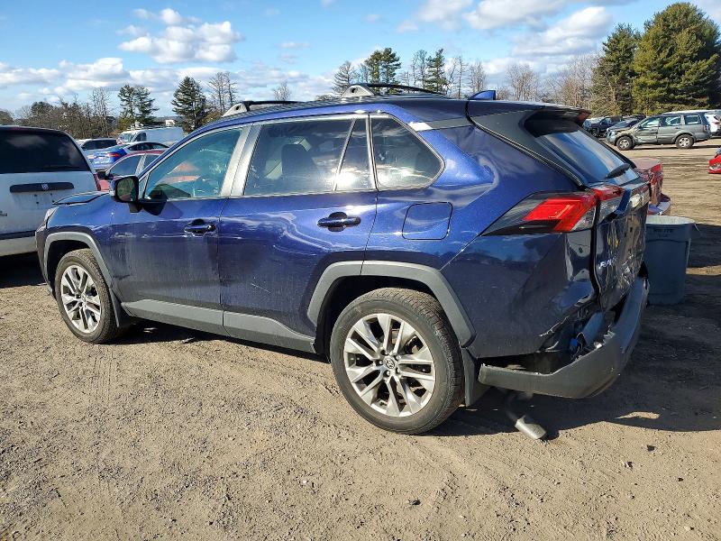 Photo 2 from auction – 2020 TOYOTA RAV4 XLE P with VIN JTMA1RFV6LJ031924