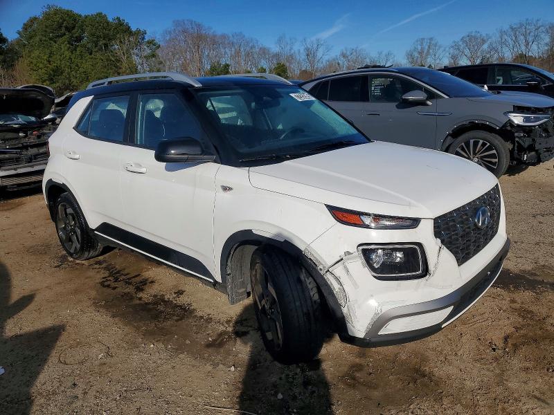 Photo 4 from auction – 2024 HYUNDAI VENUE with VIN KMHRC8A35RU327436