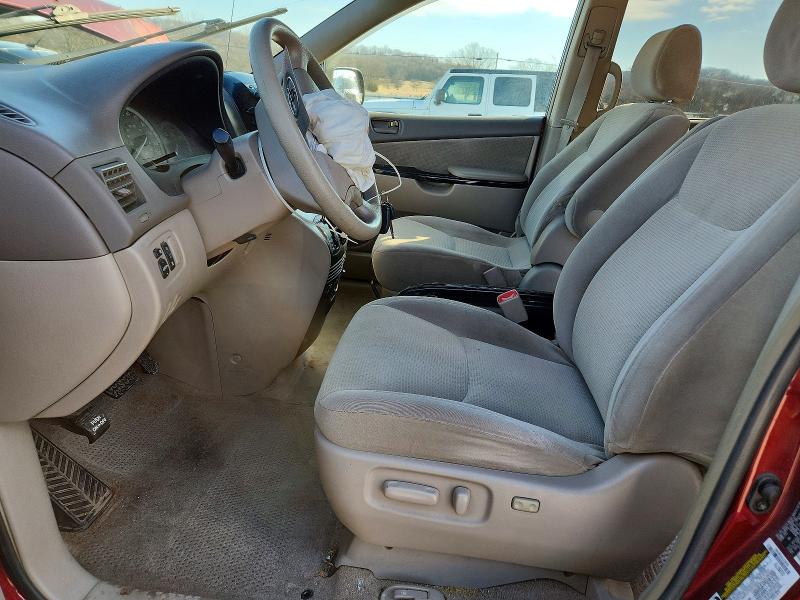 Photo 7 from auction – 2005 TOYOTA SIENNA CE with VIN 5TDZA23C85S313209