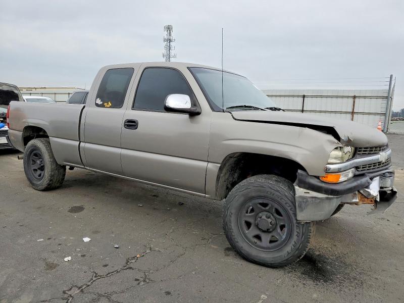 Photo 4 from auction – 2000 CHEVROLET SILVERADO with VIN 1GCEK19V7YE266005