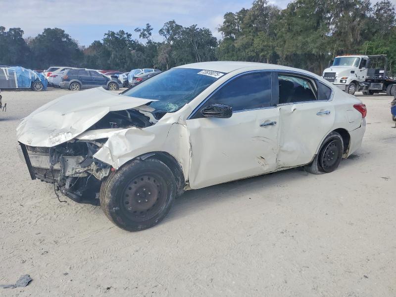 Photo 1 from auction – 2017 NISSAN ALTIMA with VIN 1N4AL3AP6HC165561