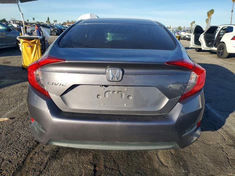 صورة رقم 6 من المزاد - 2017 HONDA CIVIC مع VIN 2HGFC2F55HH509610