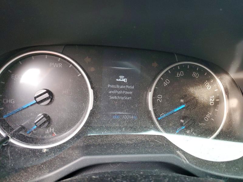 Photo 9 from auction – 2021 TOYOTA RAV4 XLE P with VIN JTMB6RFV2MD040948
