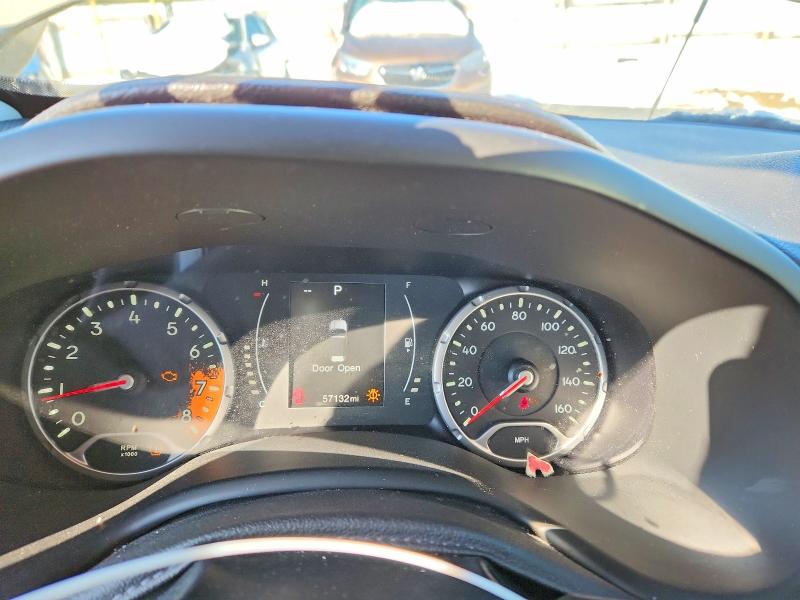 Zdjęcie 9 z aukcji – 2016 JEEP RENEGADE z VIN ZACCJBAT0GPC85060