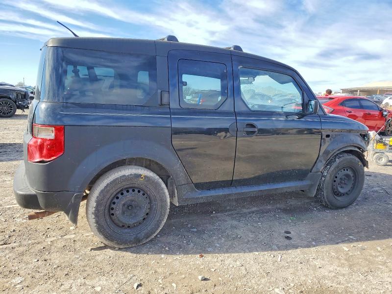 Photo 3 from auction – 2007 HONDA ELEMENT LX with VIN 5J6YH28357L014548