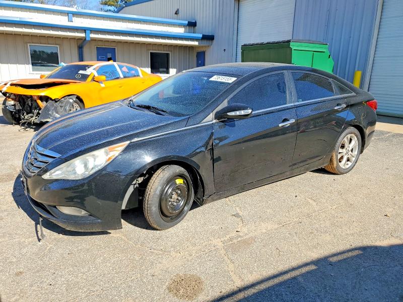 HYUNDAI SONATA SE 2011 with VIN 5NPEC4AC3BH147108 - Photo from auction