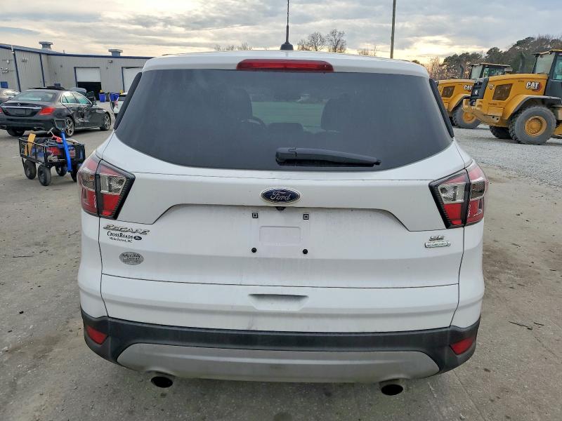 Photo 6 from auction – 2017 FORD ESCAPE SE with VIN 1FMCU0GD5HUA98839