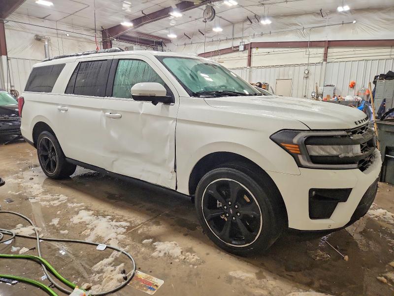 Photo 4 from auction – 2022 FORD EXPEDITION with VIN 1FMJK2AT2NEA53954