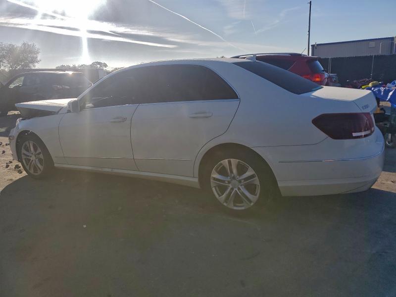 Photo 2 from auction – 2011 MERCEDES-BENZ E 350 with VIN WDDHF5GB1BA274767
