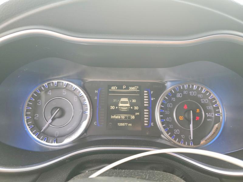 Photo 9 from auction – 2016 CHRYSLER 200 with VIN 1C3CCCAB6GN117721