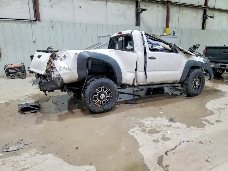 Photo 3 from auction – 2011 TOYOTA TACOMA with VIN 5TFPX4EN7BX002960