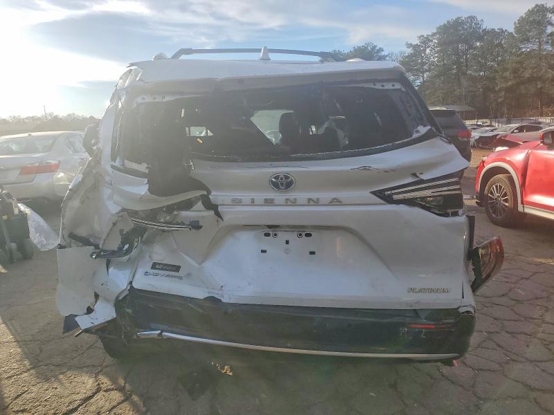 Photo 6 from auction – 2025 TOYOTA SIENNA LIM with VIN 5TDESKFC2SS171877