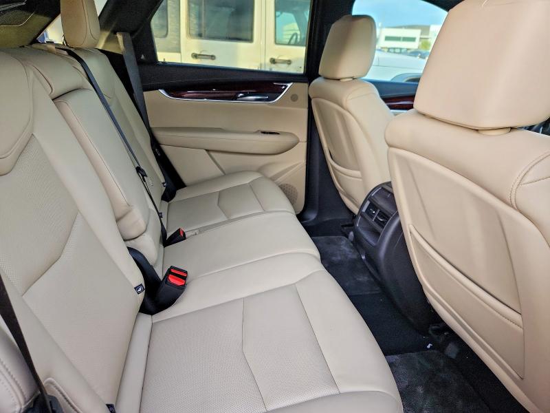 Photo 11 from auction – 2018 CADILLAC XT5 with VIN 1GYKNCRS9JZ207736