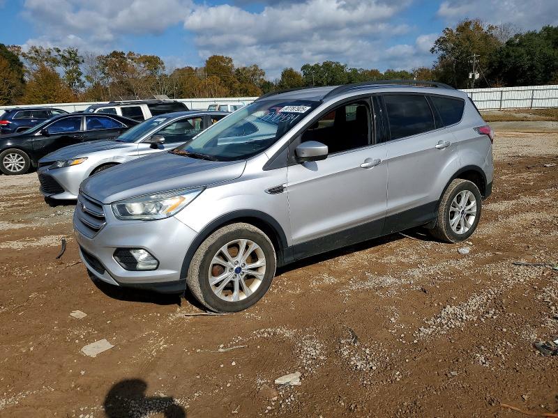 FORD ESCAPE 2017 with VIN 1FMCU0GD5HUA90434 - Photo from auction