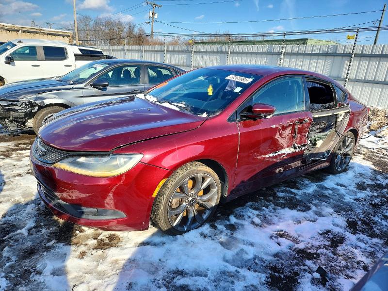 CHRYSLER 200 2015 with VIN 1C3CCCBBXFN641922 - Photo from auction