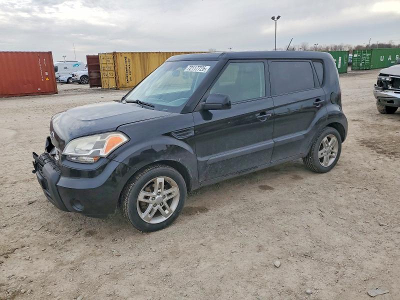 KIA SOUL + 2011 with VIN KNDJT2A23B7247028 - Photo from auction