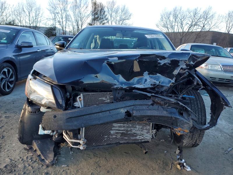 Photo 5 from auction – 2013 VOLKSWAGEN PASSAT S with VIN 1VWAP7A33DC132642