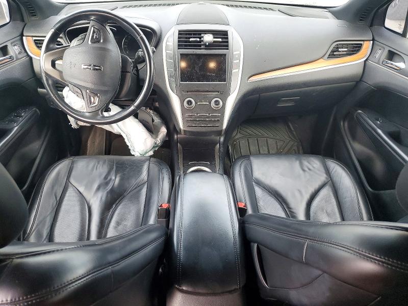 Photo 8 from auction – 2017 LINCOLN MKC SELECT with VIN 5LMCJ2D90HUL47212