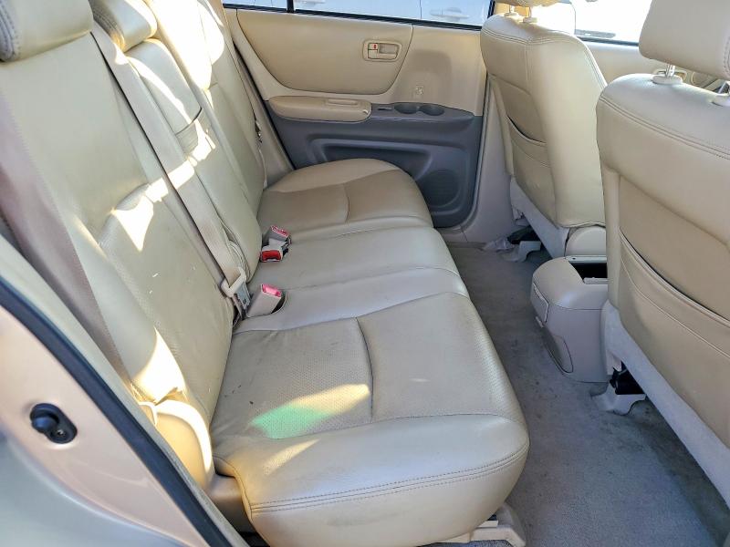 Photo 11 from auction – 2005 TOYOTA HIGHLANDER with VIN JTEGP21A950064490