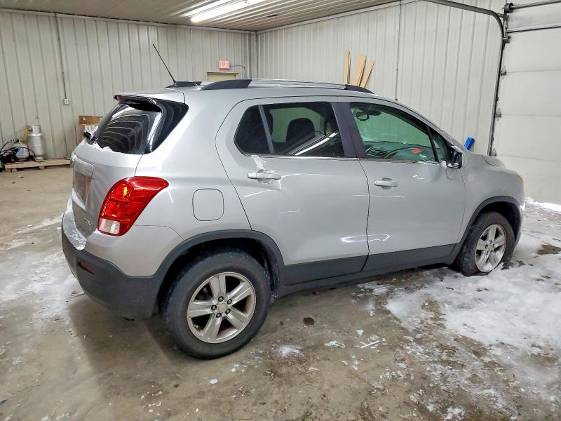 Photo 3 from auction – 2016 CHEVROLET TRAX 1LT with VIN 3GNCJPSB8GL211677