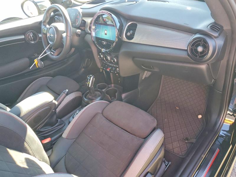 Photo 8 from auction – 2024 MINI COOPER JOH with VIN WMW73DH01R2U92165