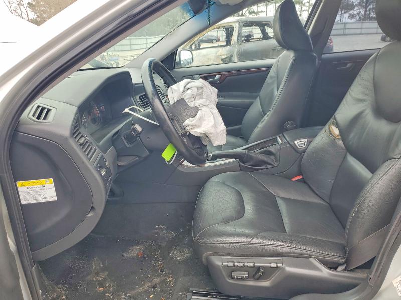 Photo 7 from auction – 2005 VOLVO V70 with VIN YV1SW592052509388