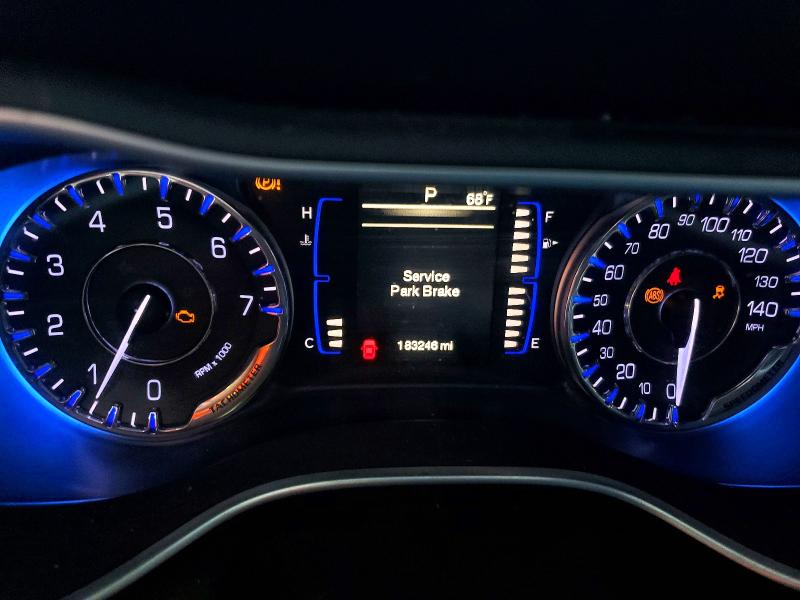 Photo 9 from auction – 2015 CHRYSLER 200 LIMITE with VIN 1C3CCCAB5FN620574