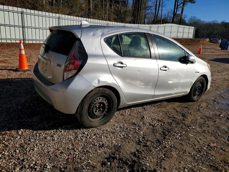 Photo 3 from auction – 2015 TOYOTA PRIUS C with VIN JTDKDTB31F1105283
