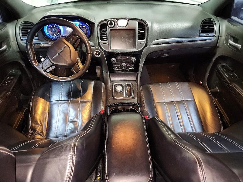 Photo 8 from auction – 2016 CHRYSLER 300 with VIN 2C3CCAGGXGH157316